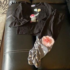 Little girls matching top and leggings set